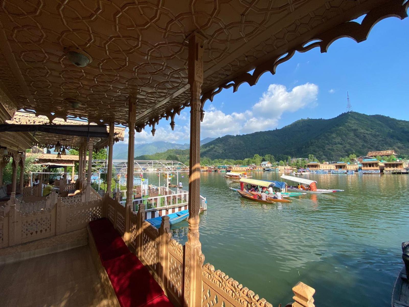 Nazneen Group Of Houseboats Σριναγκάρ Εξωτερικό φωτογραφία