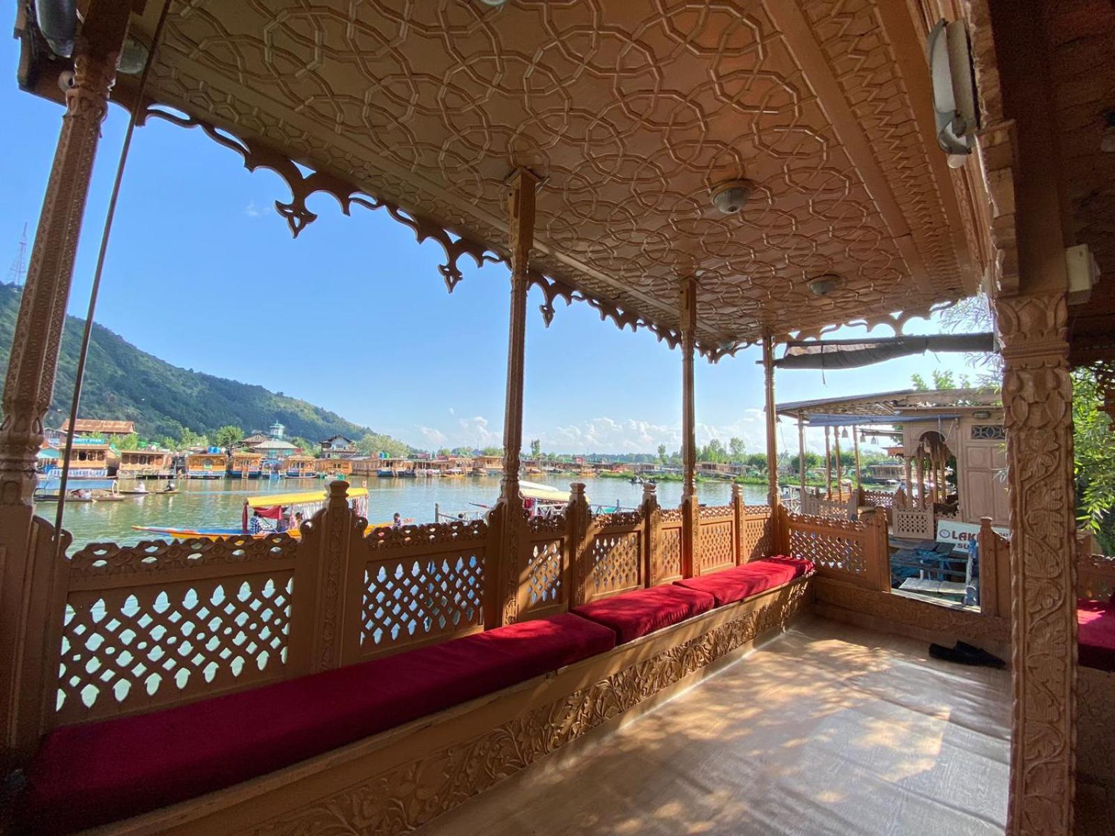 Nazneen Group Of Houseboats Σριναγκάρ Εξωτερικό φωτογραφία